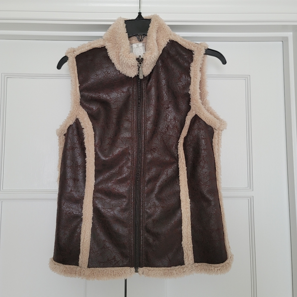 Ariat vest, size S